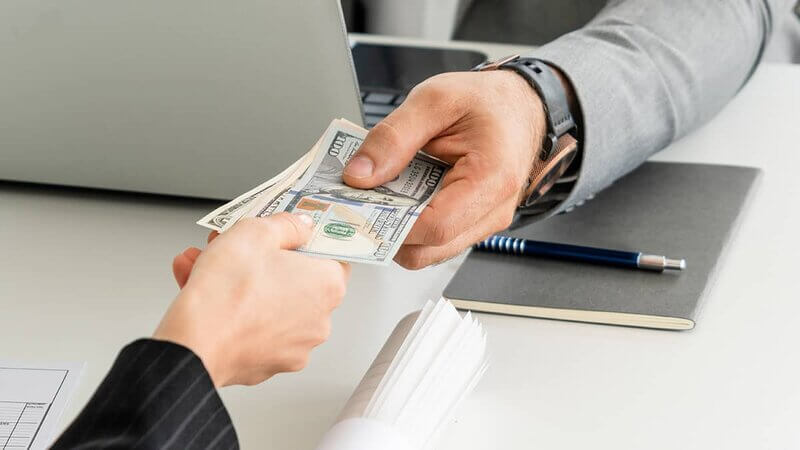 Hạch toán tạm ứng lương cho nhân viên: Hướng dẫn chi tiết từ A-Z 2 Tạm ứng lương là gì?