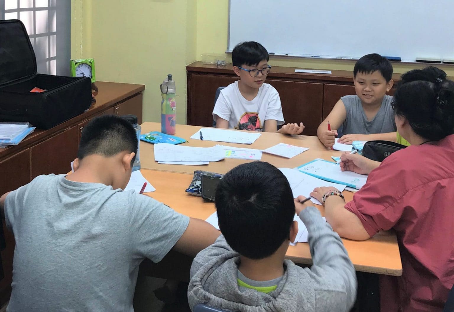 Câu hỏi về thủ tục đăng ký dạy thêm theo Thông tư 29/2024/TT-BGDĐT