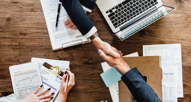 Hộ kinh doanh lên doanh nghiệp có được miễn thuế không? 6 Lợi ích từ việc miễn thuế TNDN